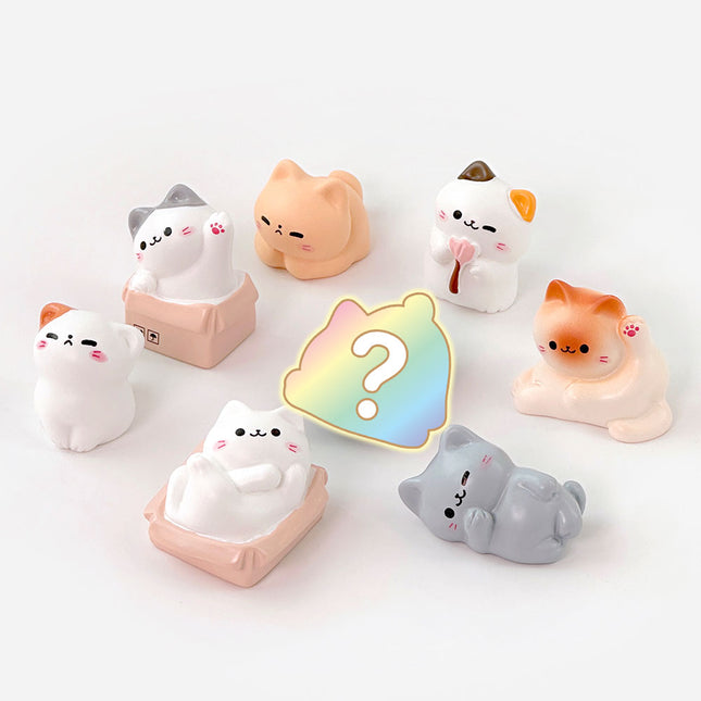 Cat Miniature Keyring, Random