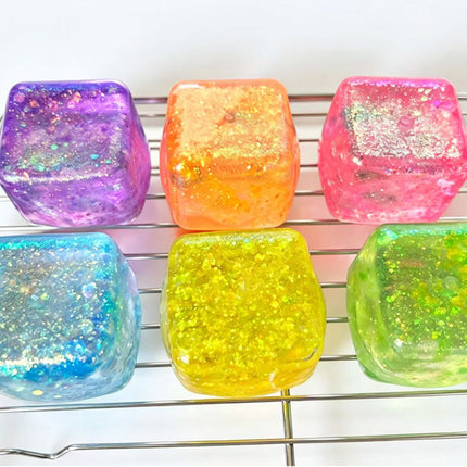 Sparkling Ice Cube, Random