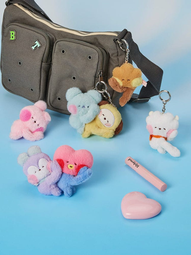 BT21 Minini Hug Me Magnet Plush Keyring