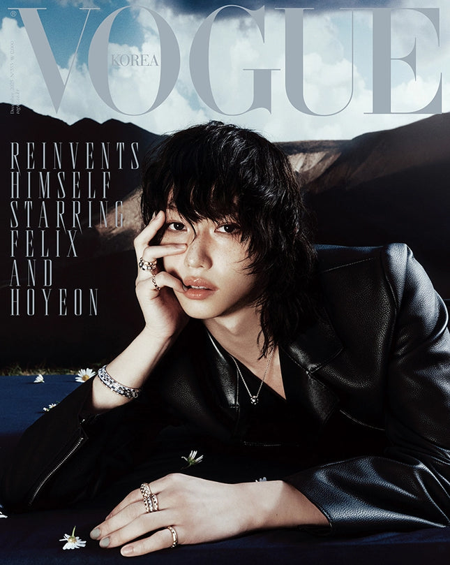 VOGUE - 2025. 12 (Cover. Stray kids FELIX) (VERSION : B)
